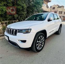 جیپ گراند شیرۆکی